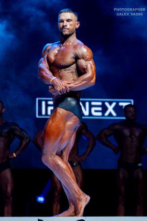 CLASSIC PHYSIQUE +178